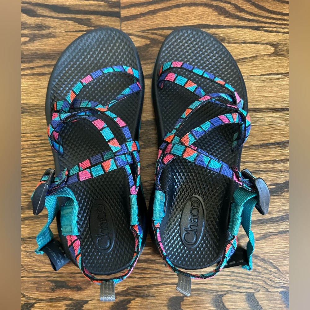 Chaco Multicolor Strappy Sandals Kids Youth 4